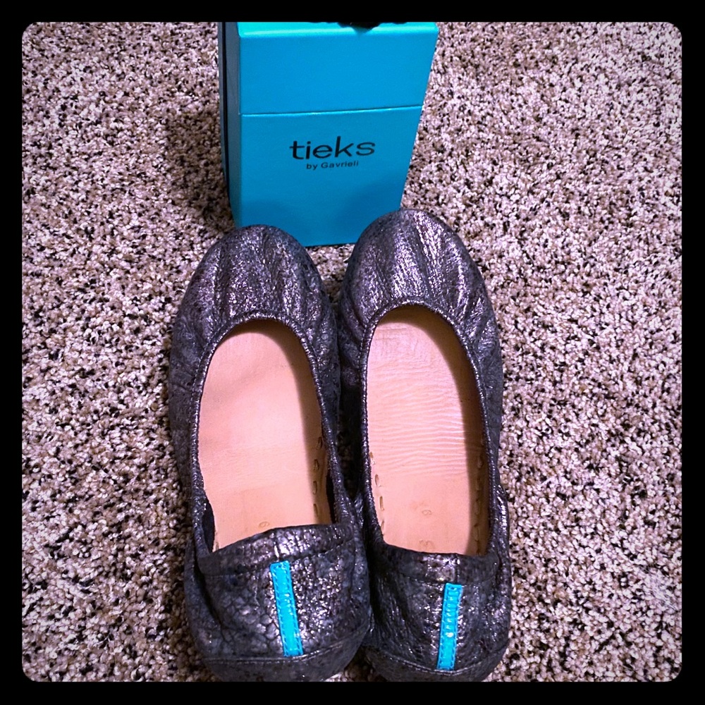 Drago Tieks Size 9